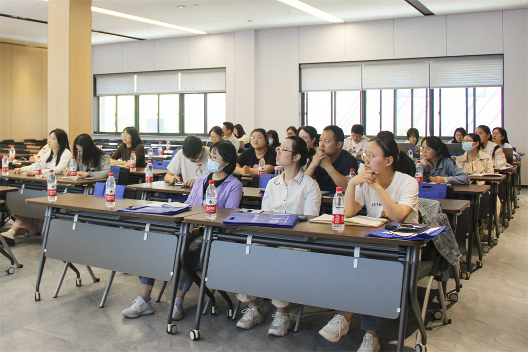 IMG_2298-調亮裁剪.jpg